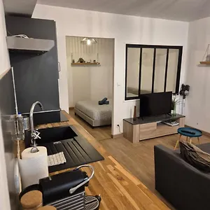  Appartement T2 Moderne Hypercentre 40m2, Au Pied De La Cathédrale